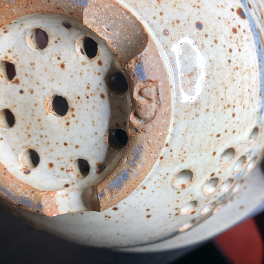 Ceramic Berry bowl - Picture 7 of 7
